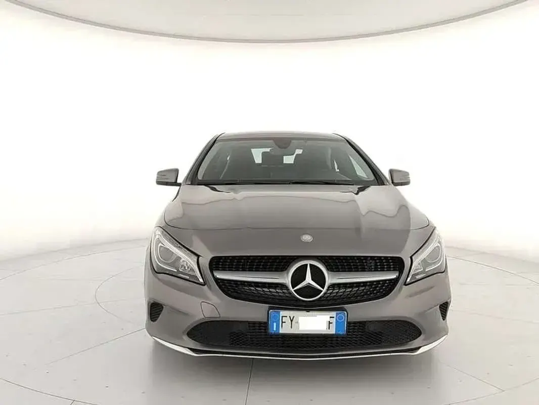 Käytetty Mercedes CLA220 Edition 177 HP (130 kW) 2017 Harmaa Sedan