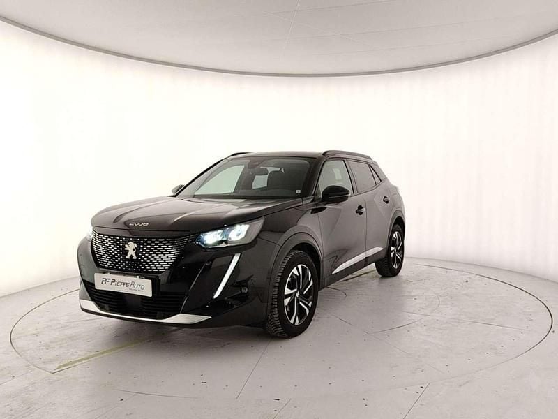 Usata Peugeot 2008 Allure 110 CV (80 kW) 2022 Nero perla SUV