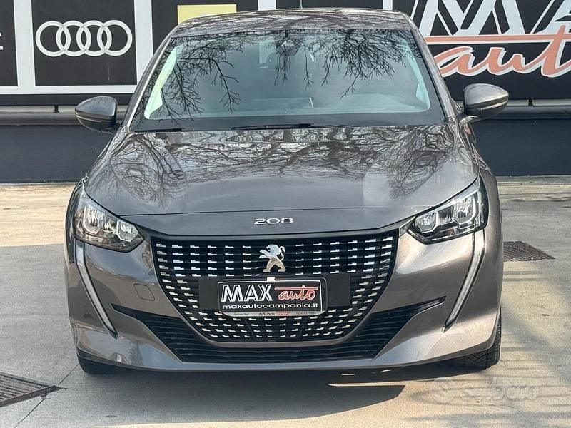 Usata Peugeot 208 GT 101 CV (74 kW) 2021 Grigio Utilitaria