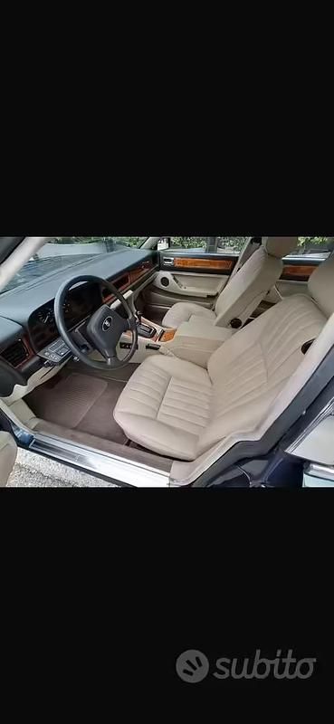 Usata Jaguar XJ Sovereign 213 CV (156 kW) 1988 Verde Berlina