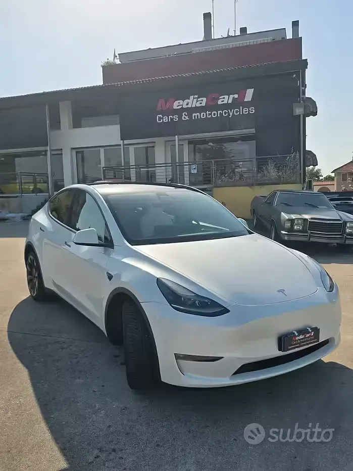 Occasion Tesla Model Y Long Range AWD 152 kW (208 PK) 2023 Wit SUV