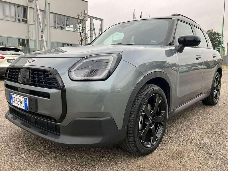 Usata Mini Cooper Countryman Classic 163 CV (119 kW) 2025 Smokey green SUV