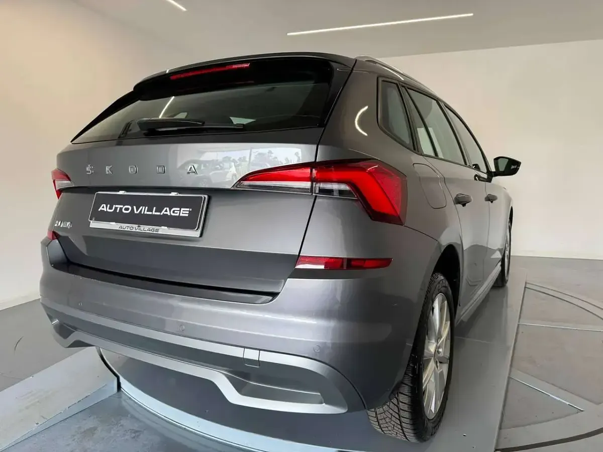 Usata Skoda Kamiq Style 110 CV (80 kW) 2023 Grigio grafite SUV