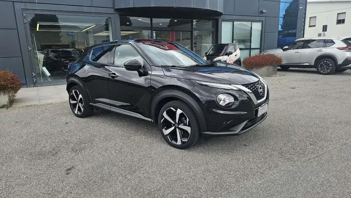 Usata Nissan Juke N-Connecta 114 CV (83 kW) 2023 Nero SUV