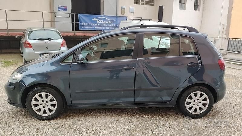 Usata VW Golf Plus Cross 115 CV (84 kW) 2007 Grigio Monovolume