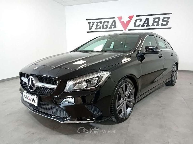 Nero Usata 2017 Mercedes CLA45 AMG AMG Station wagon | 17.900 € - Immagine 1/4