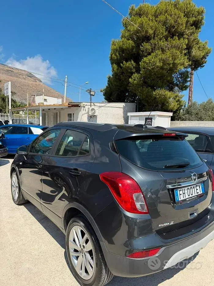 Usata Opel Mokka X 140 CV (102 kW) 2017 Grigio SUV