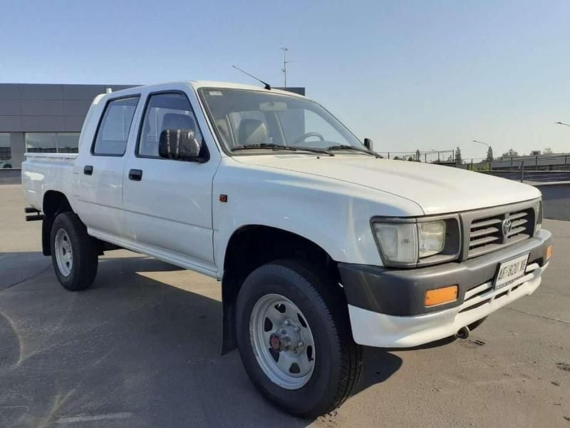 Usata Toyota HiLux 83 CV (61 kW) 1995 Bianco Pick-up