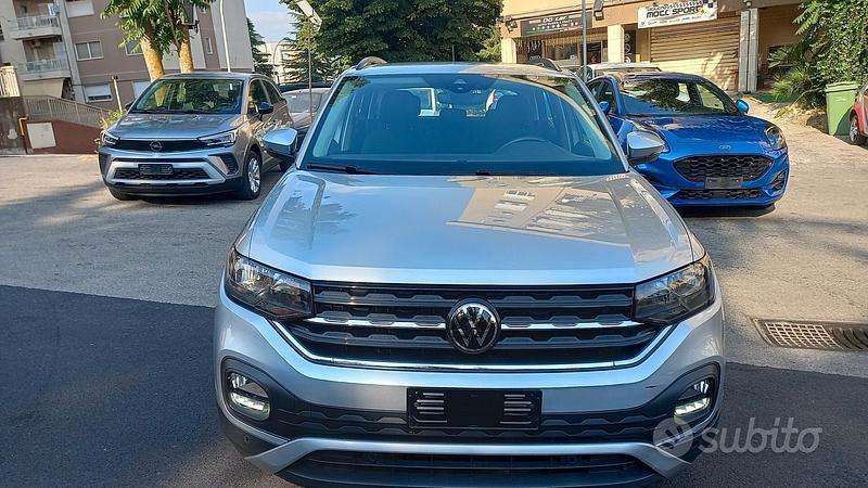 Grigio Usata 2023 VW T-Cross Style SUV | 18.000 € (Buon prezzo) - Immagine 1/4