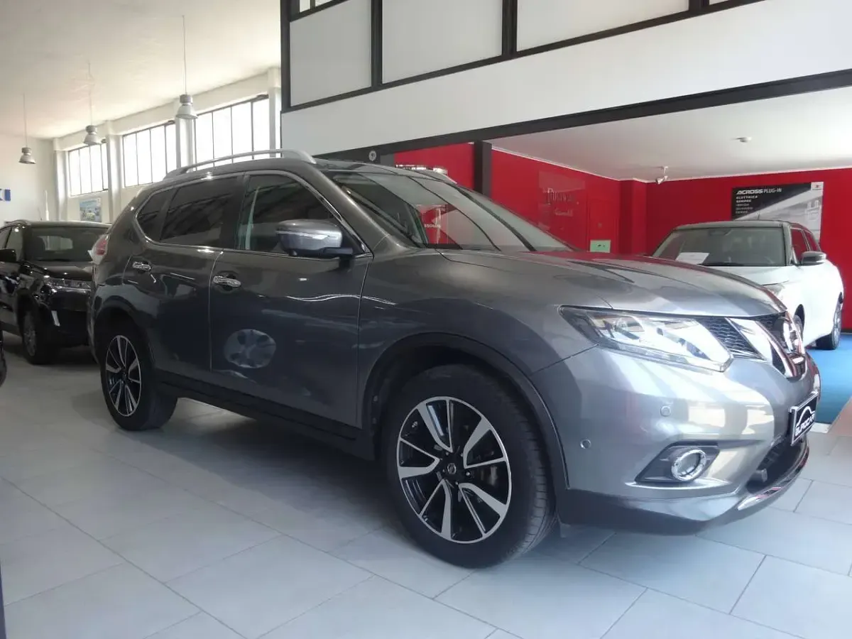 Usata Nissan X-Trail Tekna 131 CV (96 kW) 2014 Grigio SUV