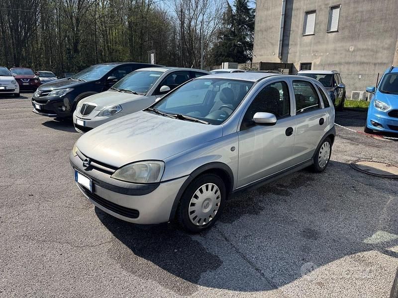 Usata Opel Corsa Comfort 74 CV (54 kW) 2002 Grigio Utilitaria
