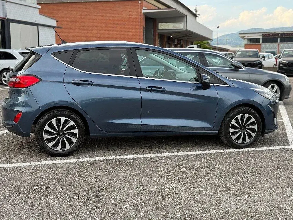 Usata Ford T 125 CV (91 kW) 2024 Blu Berlina