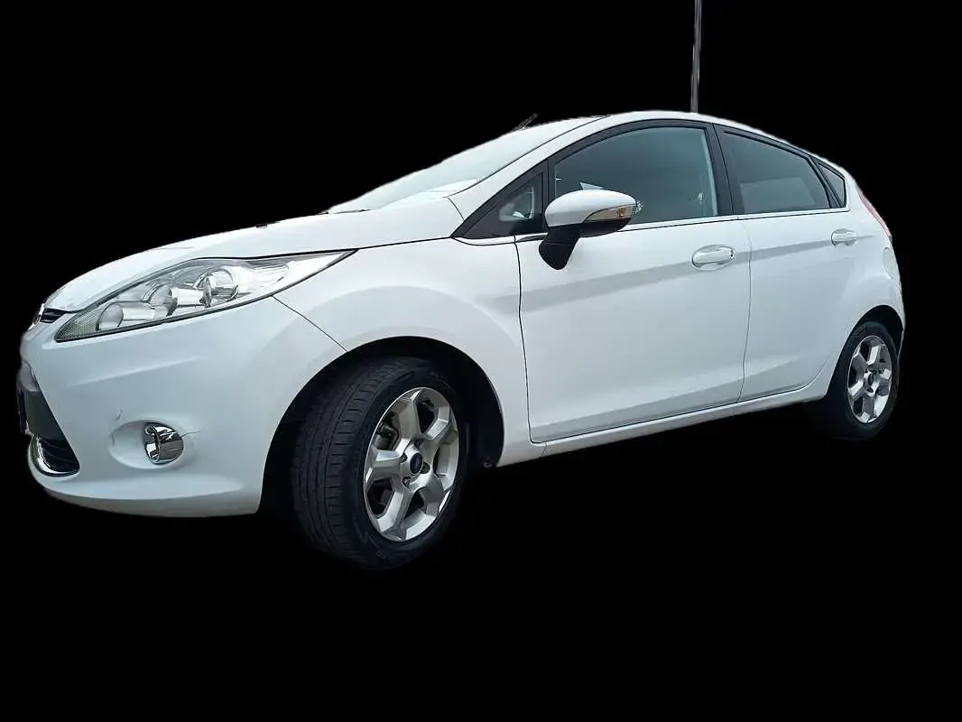 Usata Ford Fiesta Titanium 95 CV (69 kW) 2010 Berlina