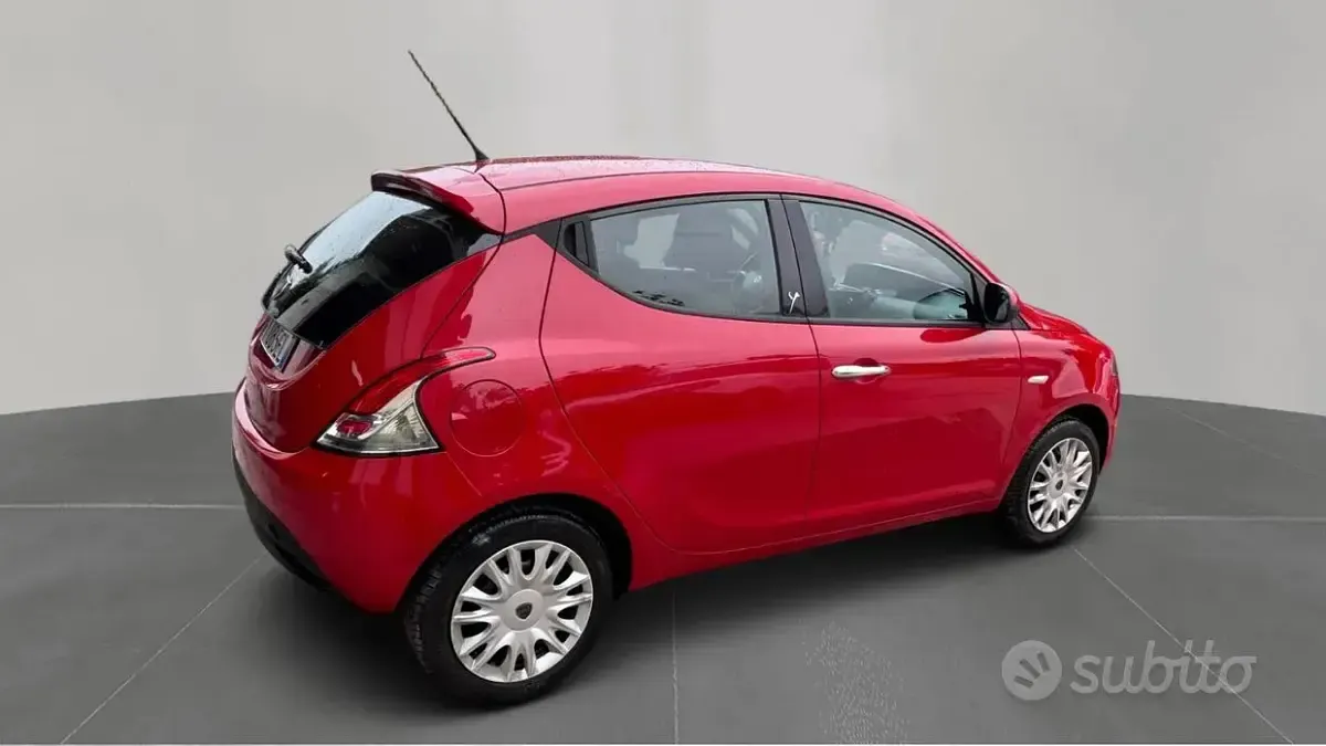 Usata Lancia Ypsilon Silver 69 CV (50 kW) 2013 Other Utilitaria