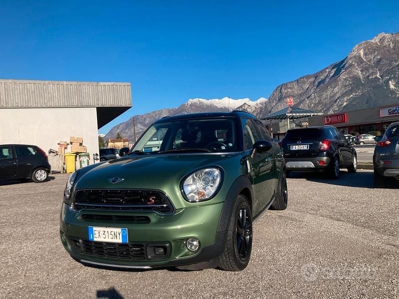 Verde Usata 2014 Mini Cooper SD Countryman Business SUV | 14.500 € (Cara) - Immagine 1/4