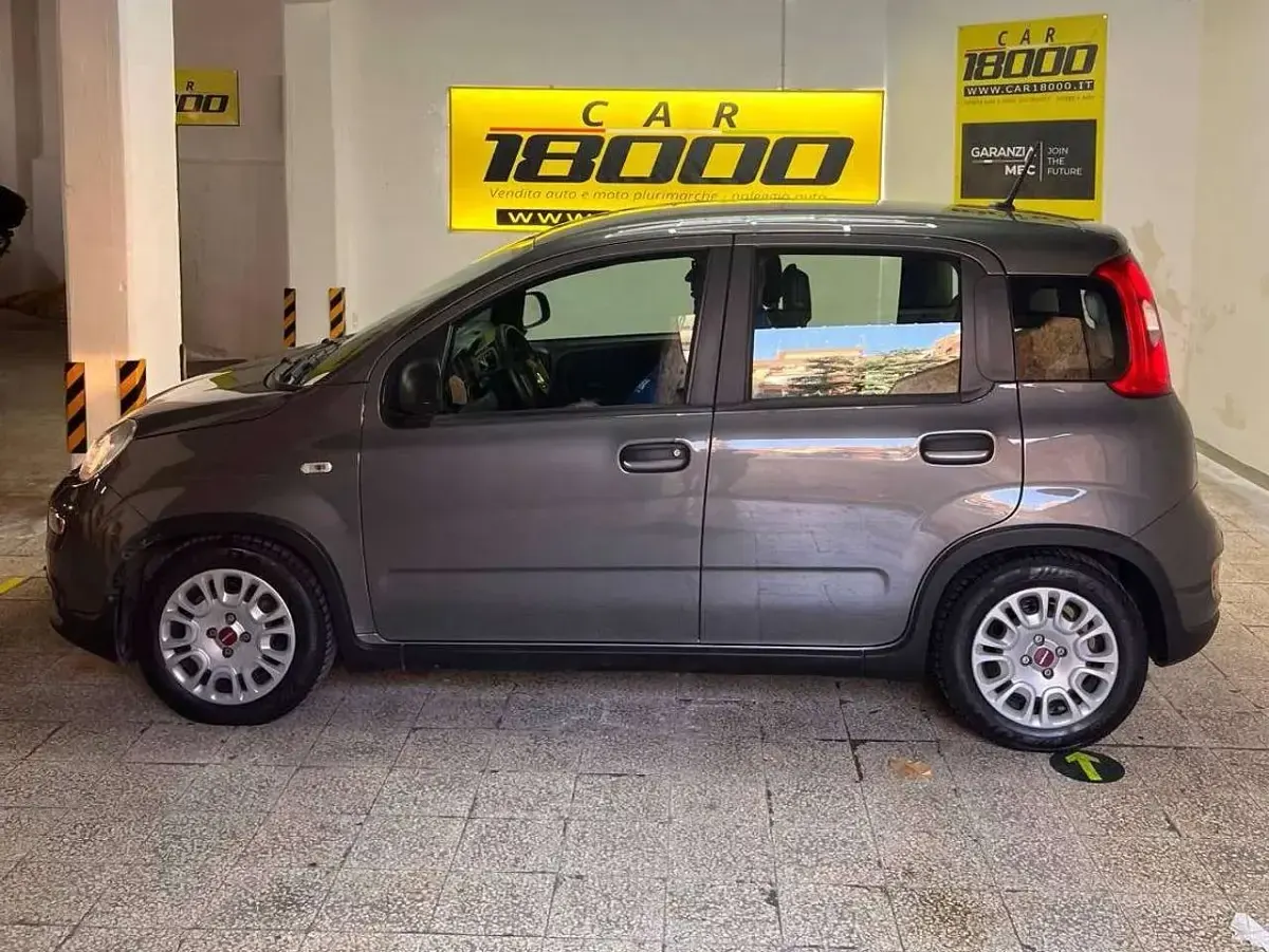 Usata Fiat Panda S 69 CV (50 kW) 2023 Grigio maestro metallizzato Utilitaria
