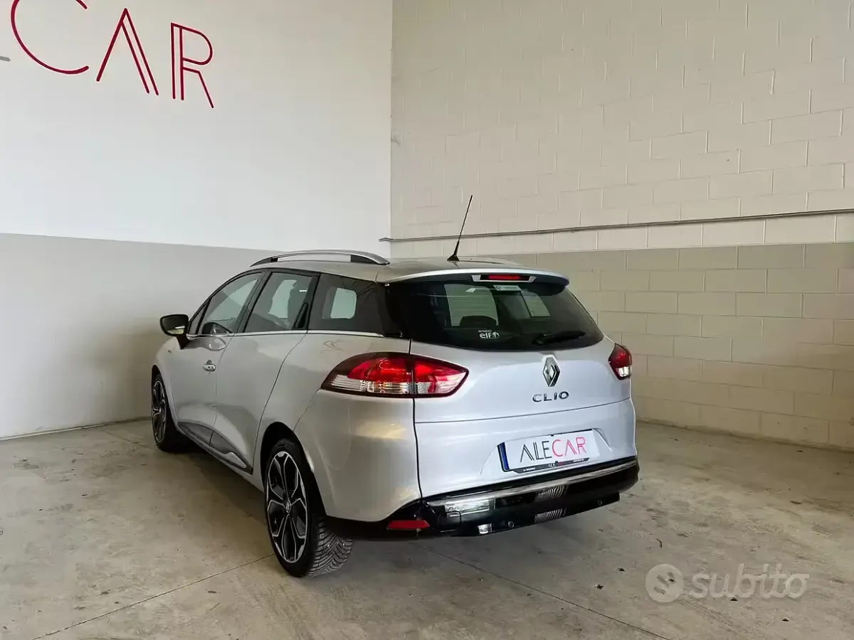Usata Renault Clio 90 CV (66 kW) 2017 Grigio Station wagon