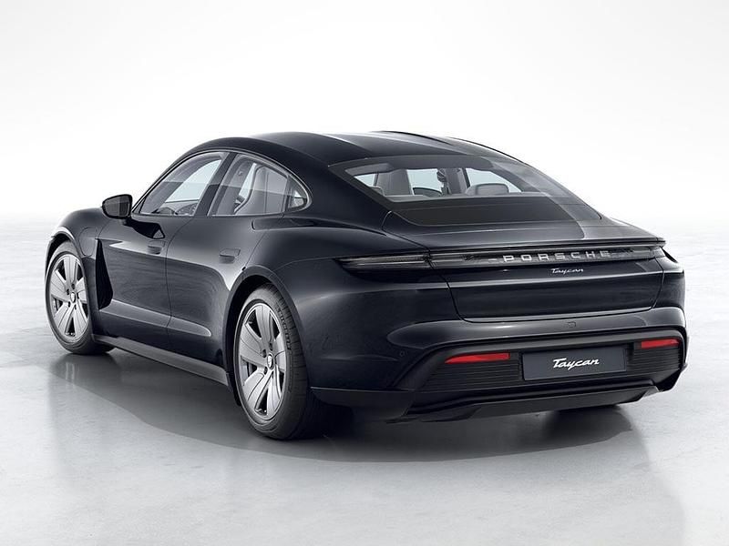 Nuova Porsche Taycan 239 kW (326 CV) 2025 Nero jet metallizzato Berlina