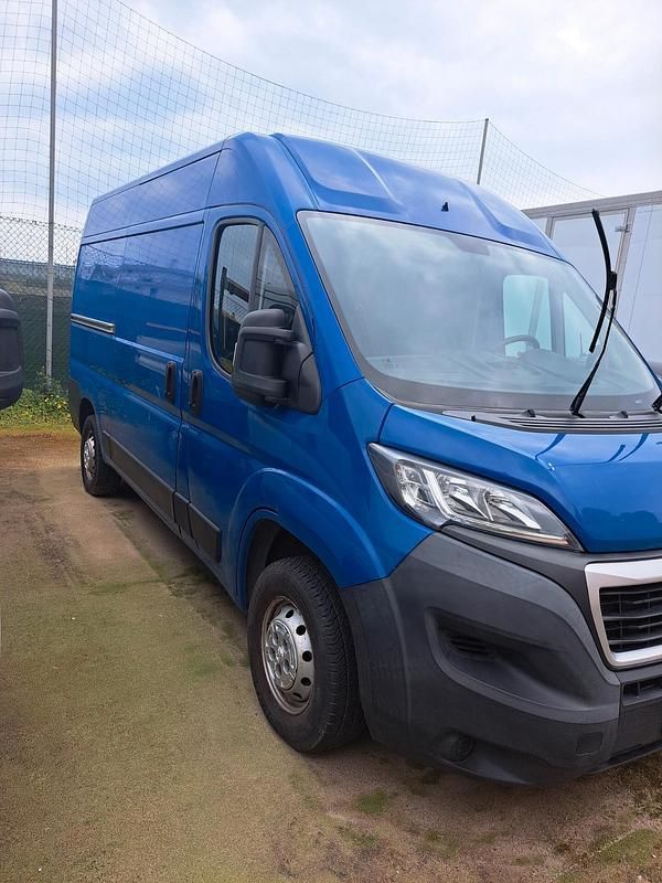 Usata Peugeot Boxer 140 CV (102 kW) 2019 Blu Furgone