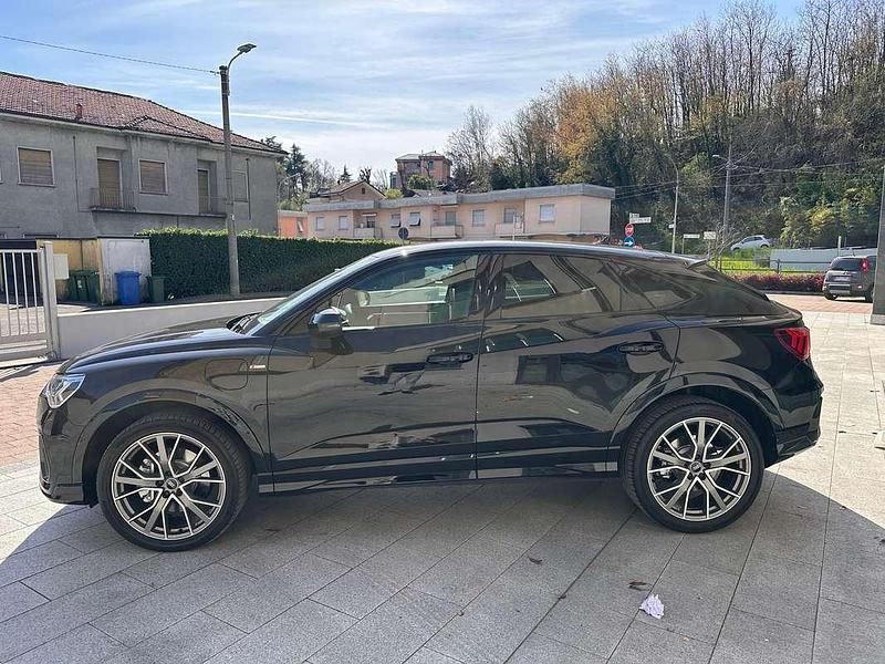 Usata Audi Q3 Sportback S-Line 150 CV (110 kW) 2022 Nero SUV