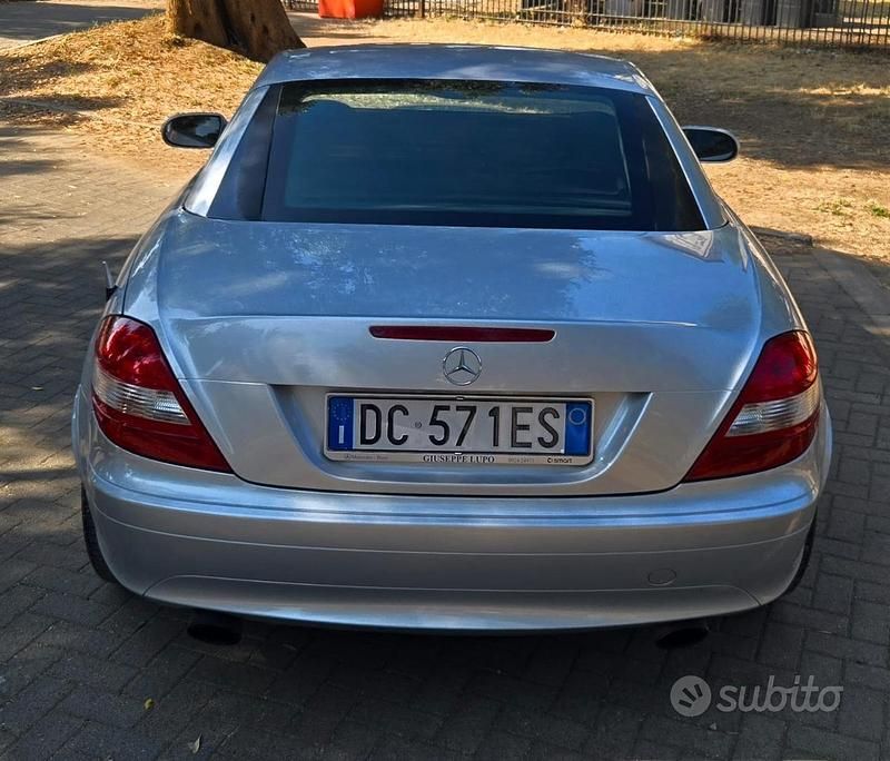 Usata Mercedes SLK200 2006 Grigio Cabrio
