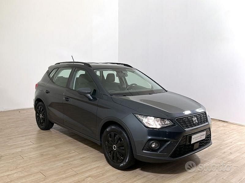Usata Seat Arona Reference 90 CV (66 kW) 2021 Grigio SUV