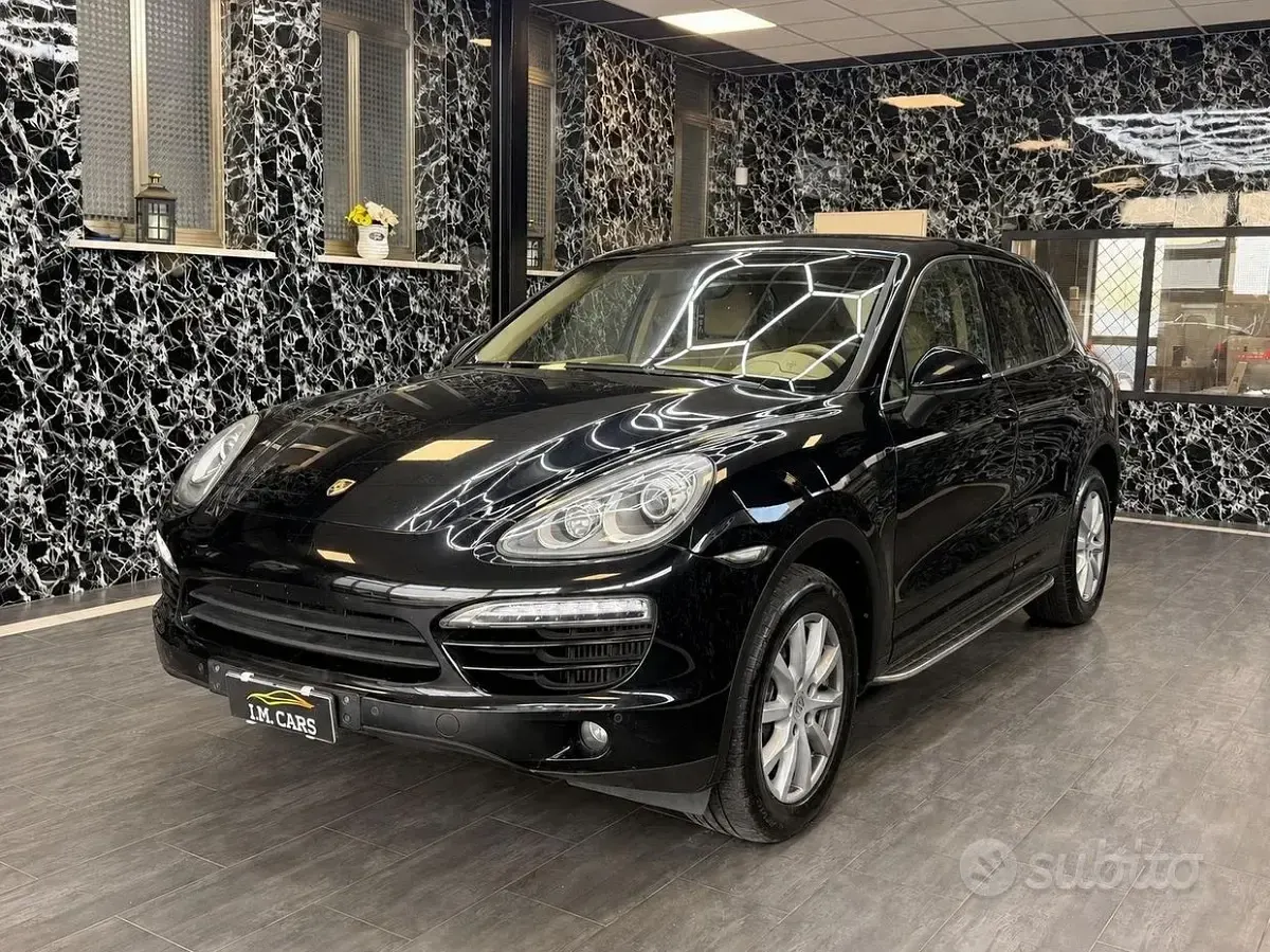 Usata Porsche Cayenne 245 CV (180 kW) 2013 Nero SUV