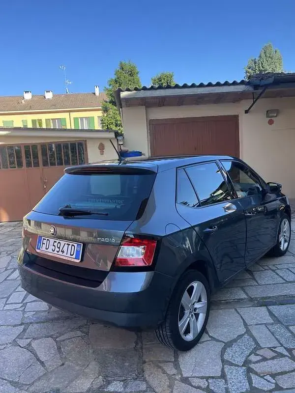 Occasion Skoda Fabia Style 90 PK (66 kW) 2016 Grijs Sedan