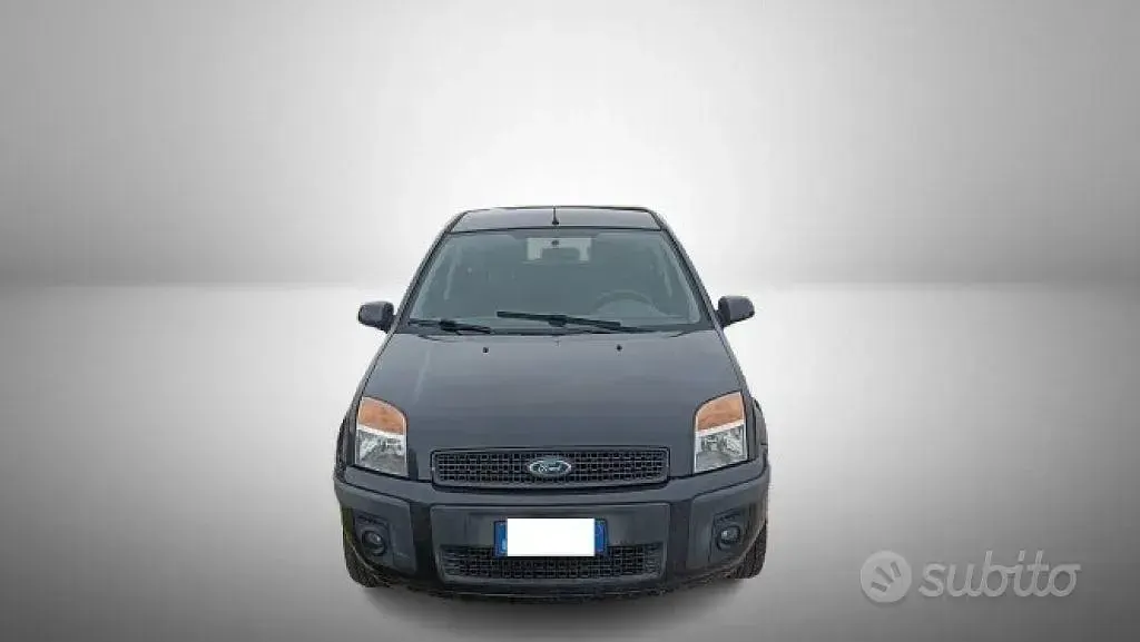 Usata Ford Fusion 80 CV (58 kW) 2008 Grigio Utilitaria