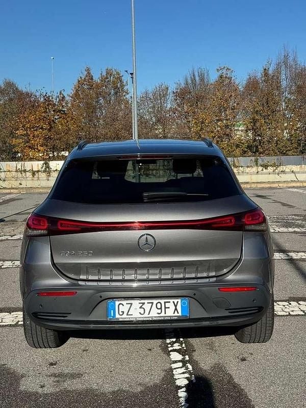 Gebraucht Mercedes EQA250 Premium 80 kW (109 PS) 2022 Other SUV