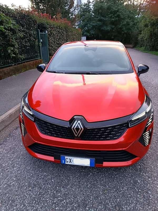 Rosso Usata 2025 Renault Clio V Techno Tre volumi | 21.000 € (Molto cara) - Immagine 1/4