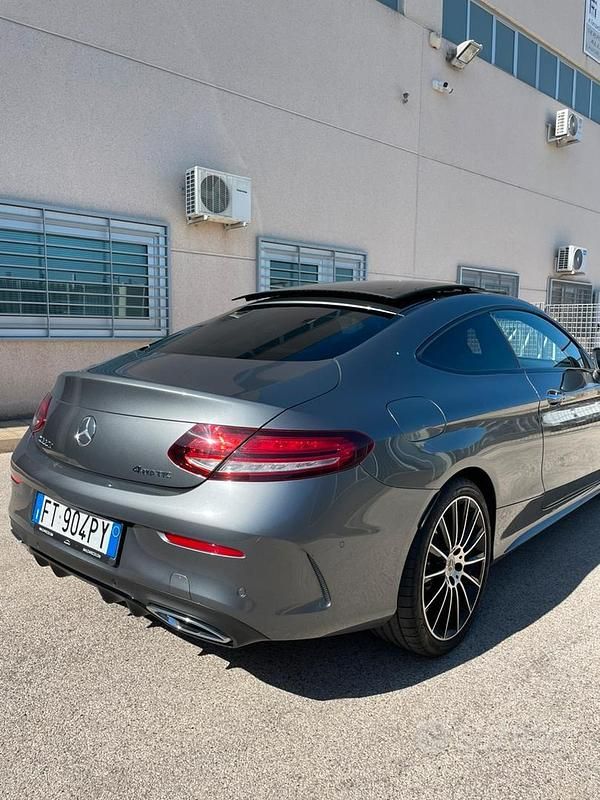Usata Mercedes C220 2019 Grigio Coupé