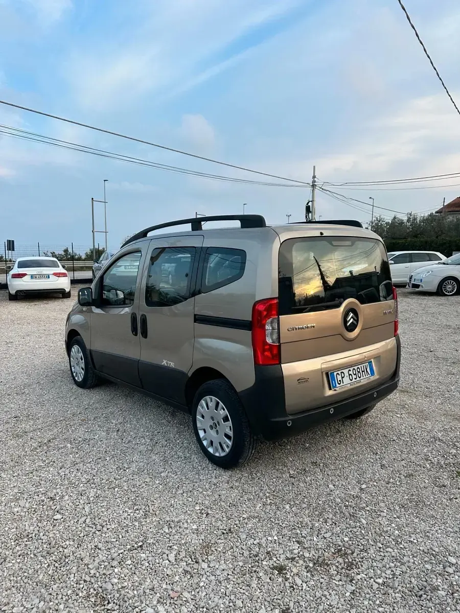 Usata Citroën Nemo XTR 75 CV (55 kW) 2011 Beige Monovolume