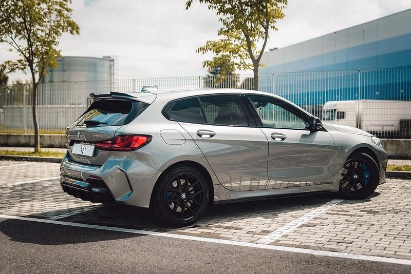 Usata BMW M135 Efficient Dynamics 326 CV (239 kW) 2022 Grigio Utilitaria