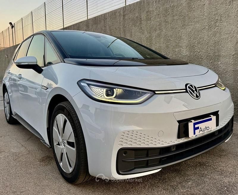 Usata VW ID.3 Family 69 kW (95 CV) 2021 Bianco Utilitaria