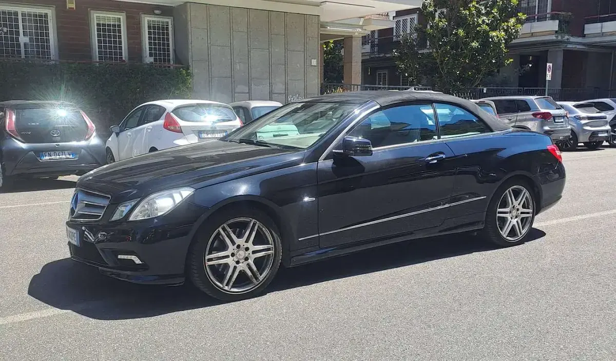 Usata Mercedes E350 Avantgarde 231 CV (169 kW) 2010 Nero Cabrio