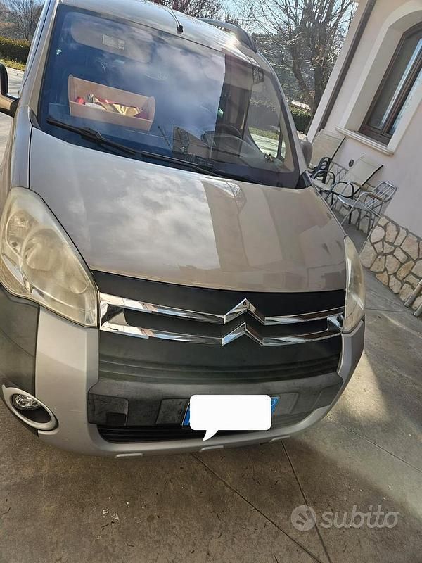Marrone Usata 2010 Citroën Berlingo Monovolume | 3200 € (Ottimo prezzo) - Immagine 1/4