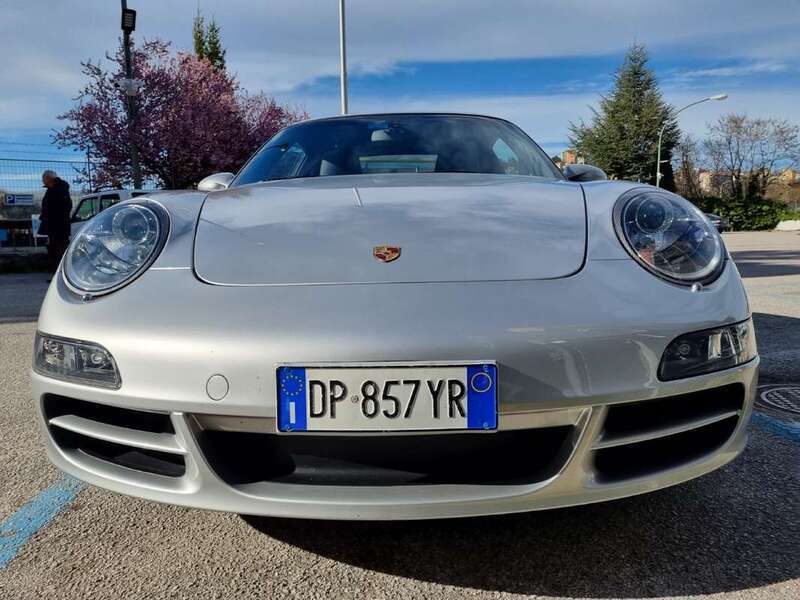 Usato 2005 Porsche 911 Carrera S 3.8 Benzin 355 CV (65.000 €)