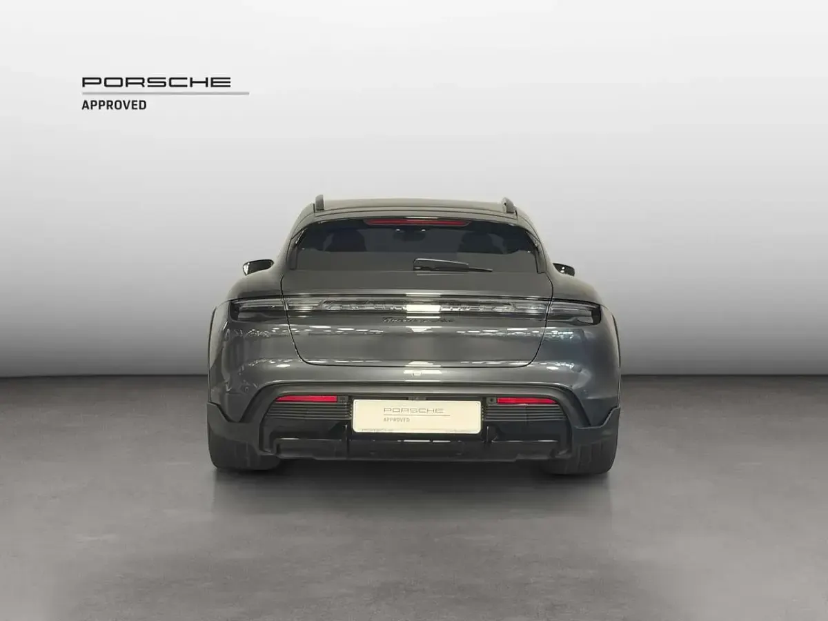Usata Porsche Taycan Turbo Cross Turismo Cross Turismo 500 kW (680 CV) 2021 Grigio vulcano Station wagon
