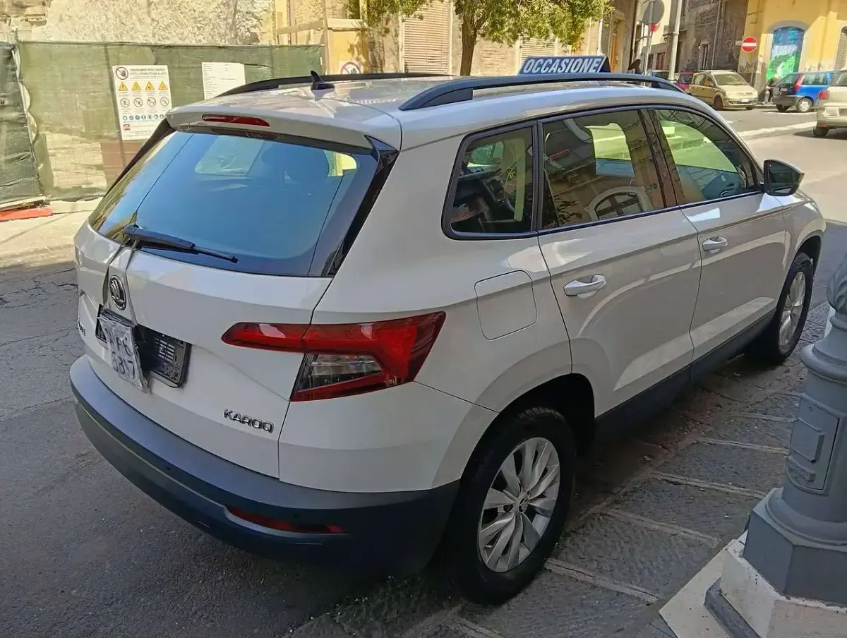 Usata Skoda Karoq Executive 116 CV (85 kW) 2018 Bianco SUV