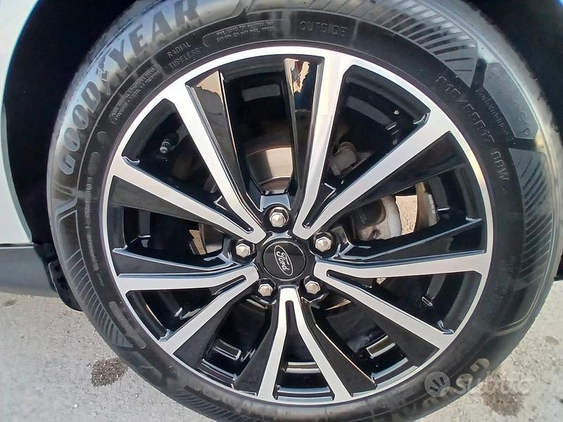 Usata Ford Focus 120 CV (88 kW) 2015 Berlina