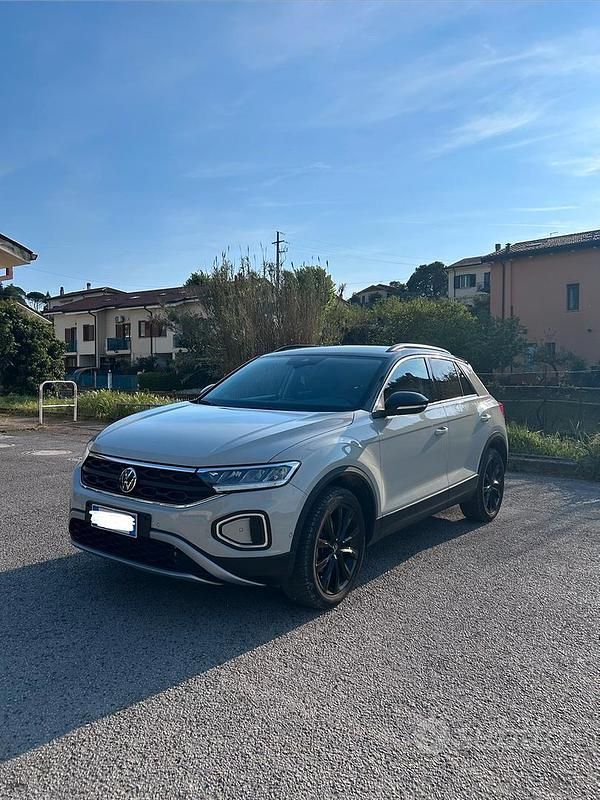 Usata VW T-Roc Style 150 CV (110 kW) 2023 SUV