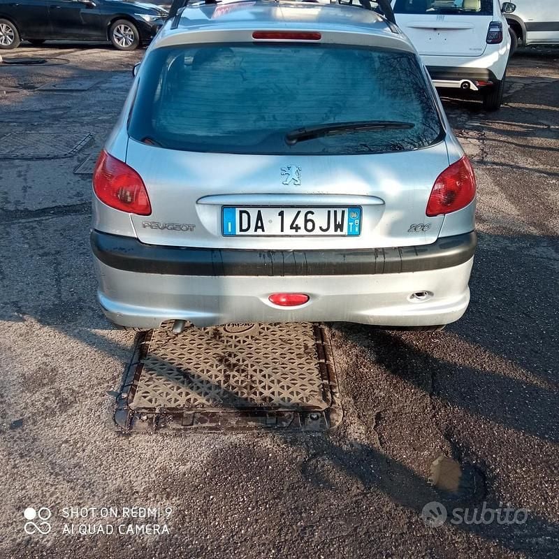 Usata Peugeot 206 75 CV (55 kW) 2006 Grigio Berlina
