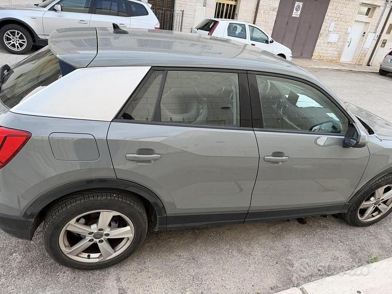 Usata Audi Q2 Admired 116 CV (85 kW) 2019 Grigio SUV