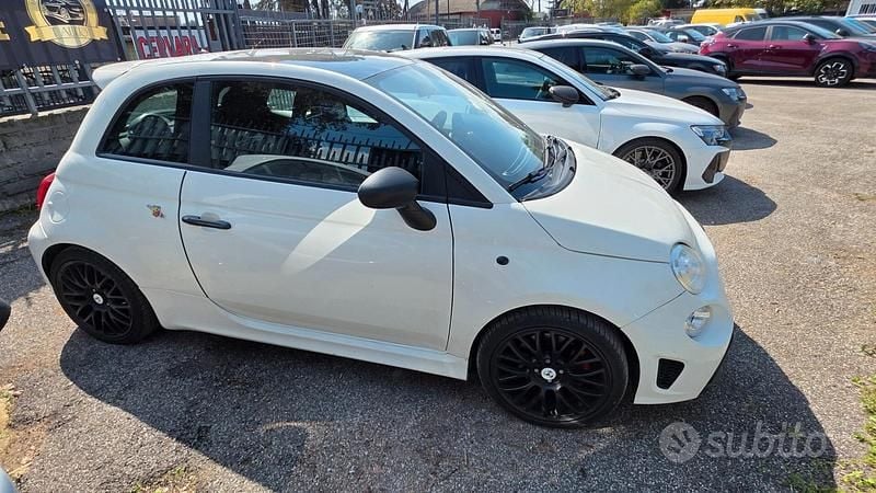 Usata Abarth 500 Custom 134 CV (98 kW) 2015 Bianco Utilitaria