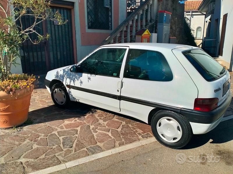 Usata Citroën Saxo 57 CV (41 kW) 1997 Bianco Utilitaria