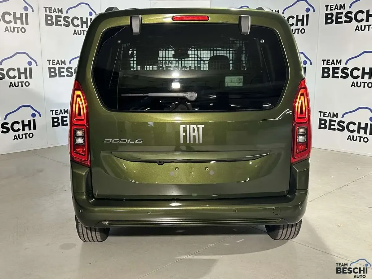 Nuova Fiat Doblò 131 CV (96 kW) 2026 Verde Monovolume