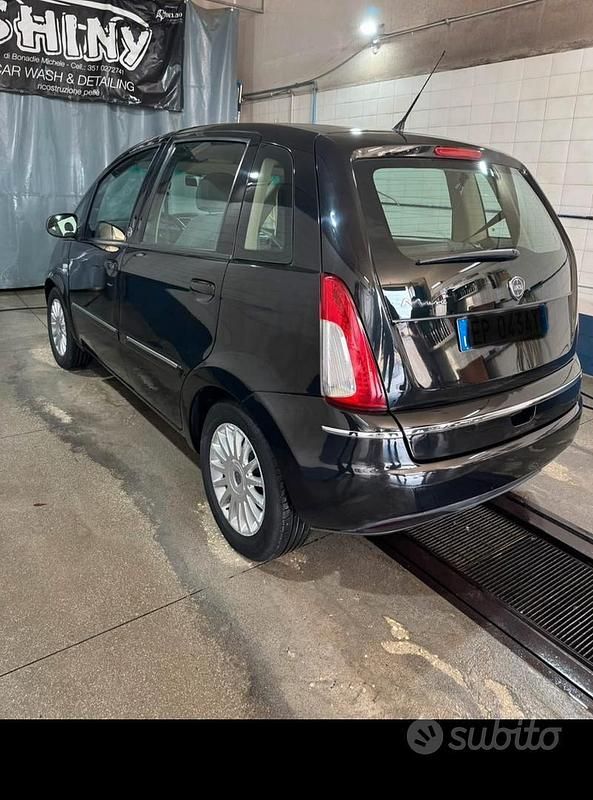 Usata Lancia Musa 2012 Nero Monovolume