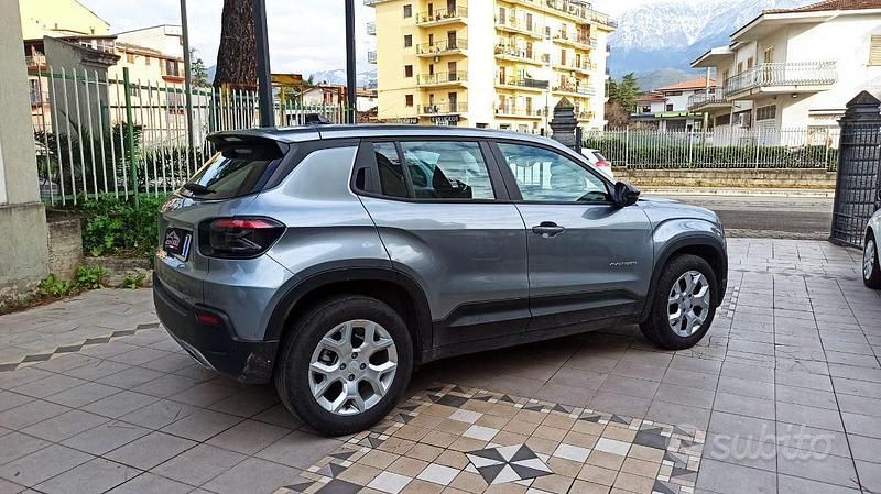 Usata Jeep Avenger Altitude 101 CV (74 kW) 2024 Grigio SUV
