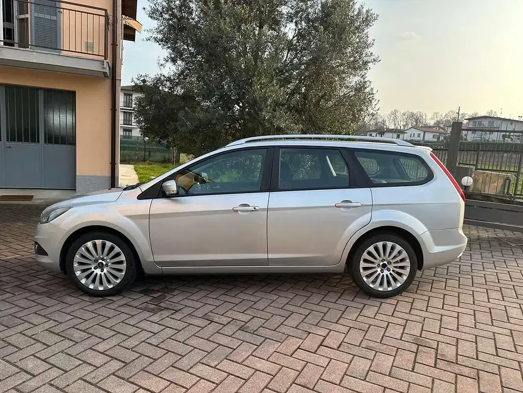 Usata Ford Focus Style 109 CV (80 kW) 2010 Station wagon